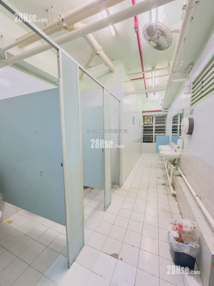 Kowloon Plaza Rental 2 Bedrooms 671 ft²