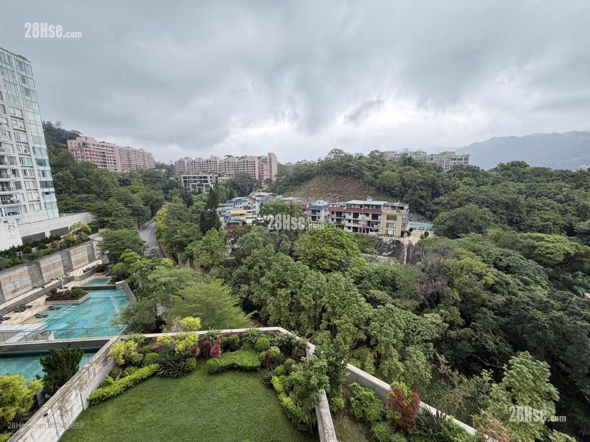 Peak One Rental 3 Bedrooms , 2 Bathrooms 1,027 ft²
