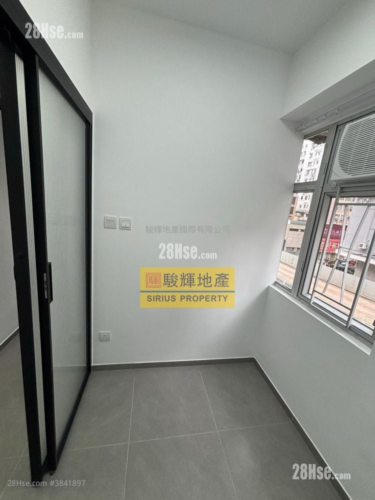 Honland Building Rental 2 Bedrooms , 1 Bathroom 200 ft²