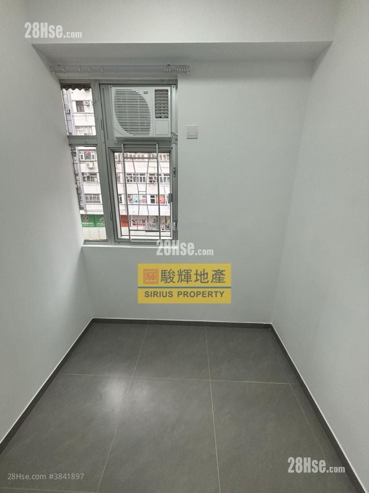 Honland Building Rental 2 Bedrooms , 1 Bathroom 200 ft²