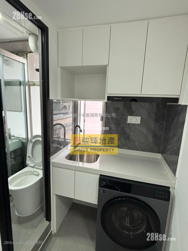 Honland Building Rental 2 Bedrooms , 1 Bathroom 200 ft²