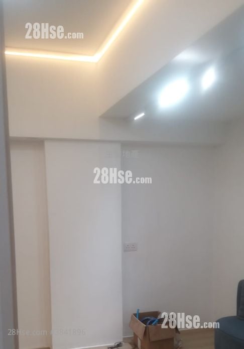 Hong King Building Rental 3 Bedrooms , 1 Bathroom 437 ft²