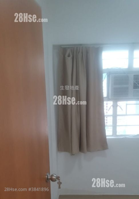 Hong King Building Rental 3 Bedrooms , 1 Bathroom 437 ft²