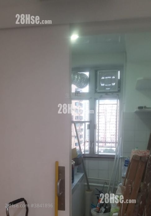 Hong King Building Rental 3 Bedrooms , 1 Bathroom 437 ft²