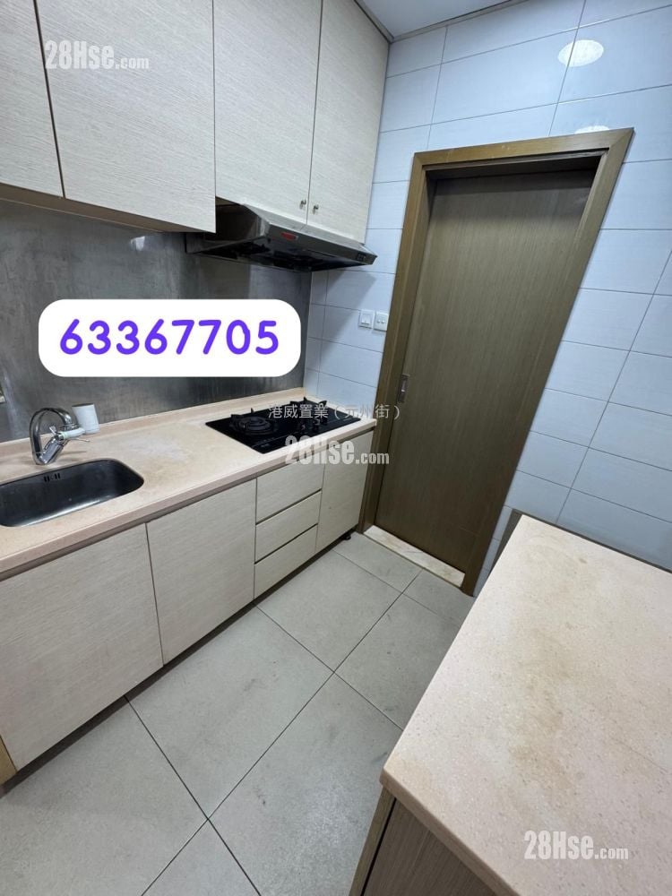 Happy Centre Rental 3 Bedrooms , 1 Bathroom 495 ft²