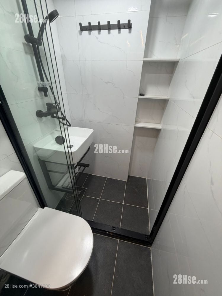 Po Foo Building Rental Studio , 1 Bathroom 135 ft²