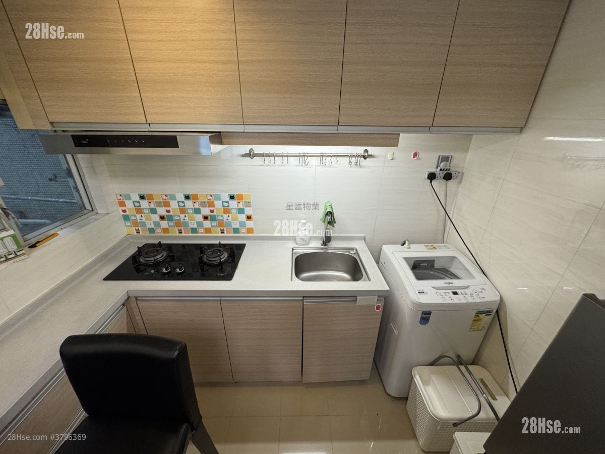 Whampoa Garden Sell 2 Bedrooms , 1 Bathroom 389 ft²
