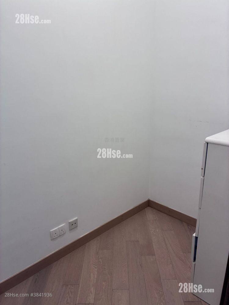 Century Link Sell 2 Bedrooms 483 ft²