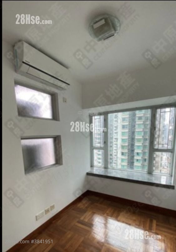 Island Harbourview Sell 3 Bedrooms , 2 Bathrooms 713 ft²