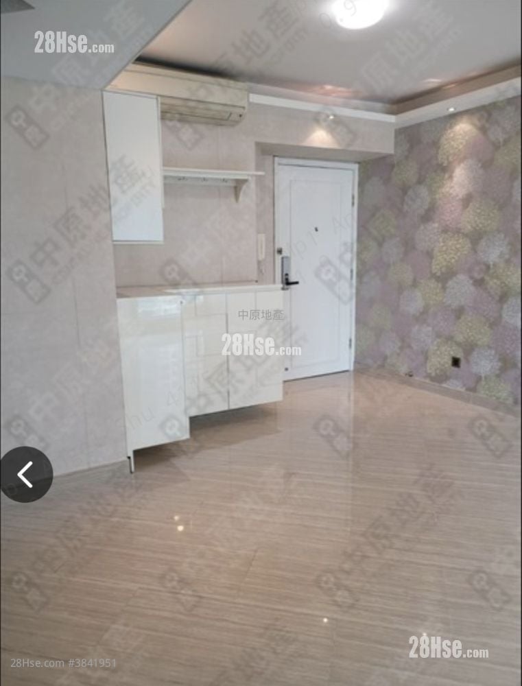 Island Harbourview Sell 3 Bedrooms , 2 Bathrooms 713 ft²