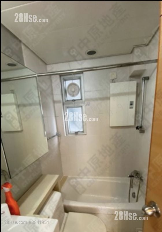 Island Harbourview Sell 3 Bedrooms , 2 Bathrooms 713 ft²