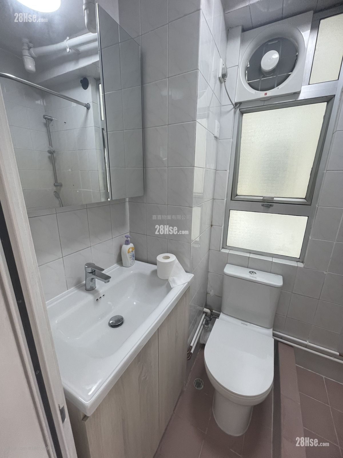 Apartment Rental 1 Bedroom , 1 Bathroom 305 ft²