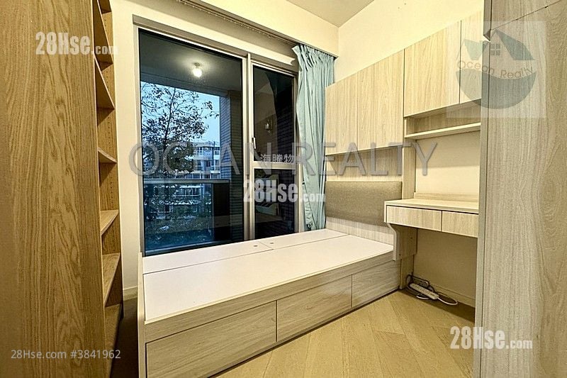 Mount Pavilia Rental 3 Bedrooms , 2 Bathrooms 903 ft²