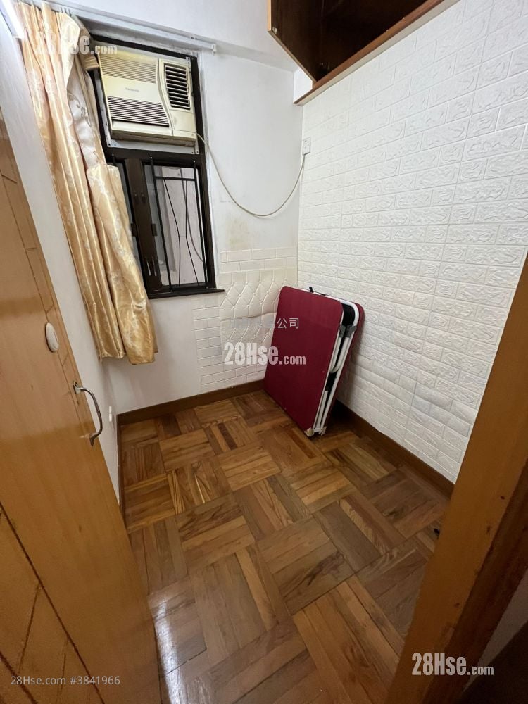 _____ Rental 2 Bedrooms , 1 Bathroom 250 ft²