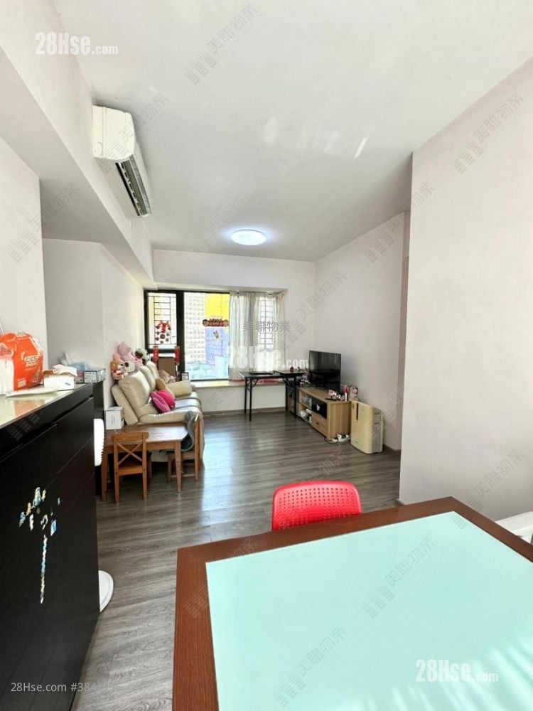 Chelsea Court Sell 4 Bedrooms 722 ft²