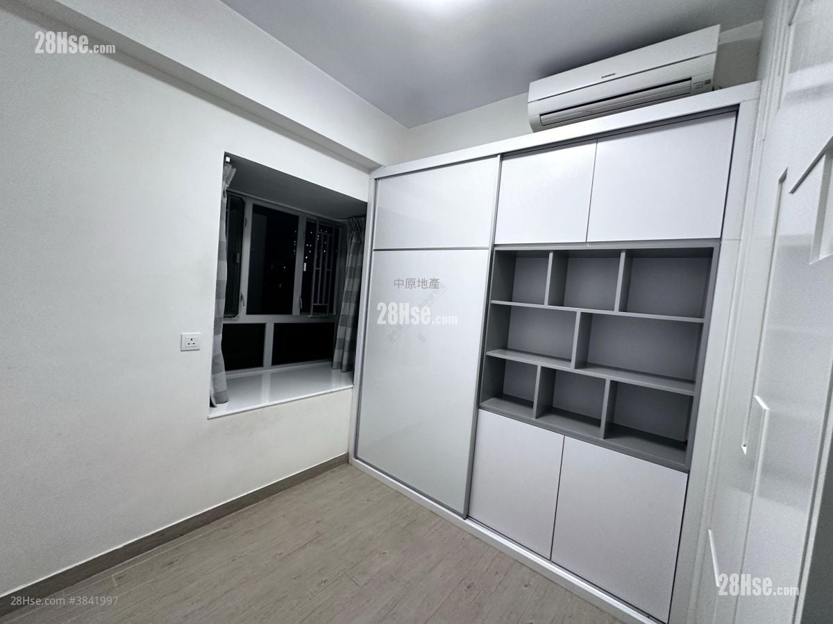 Tai Po Centre Sell 2 Bedrooms 451 ft²