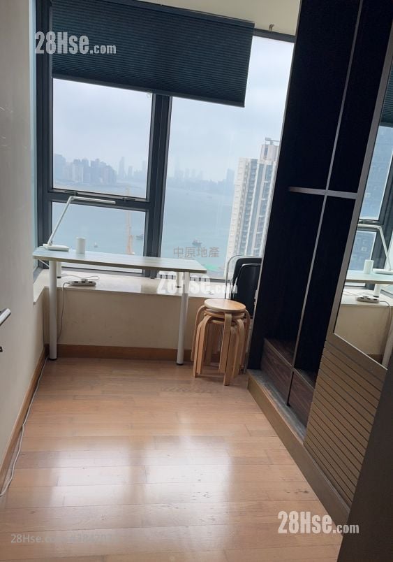 Canaryside Rental 452 ft²