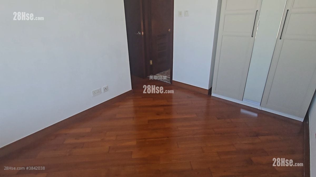 The Coronation Rental 2 Bedrooms , 2 Bathrooms 660 ft²