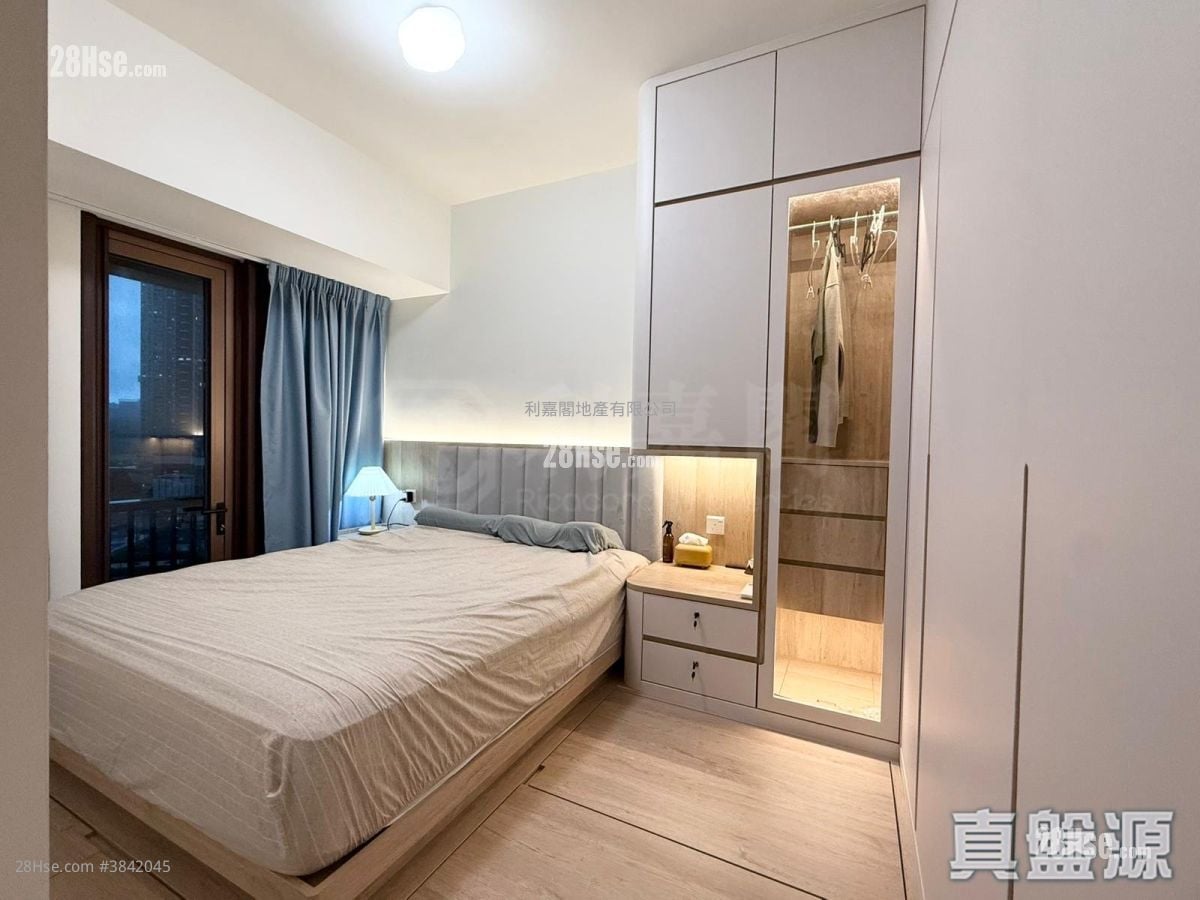 Lp10 Sell 2 Bedrooms 488 ft²