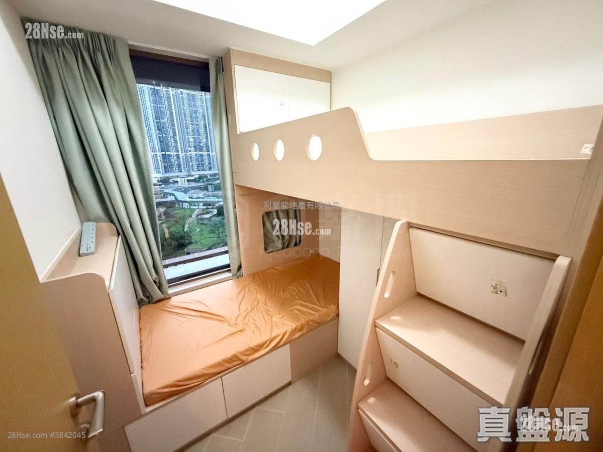 Lp10 Sell 2 Bedrooms 488 ft²