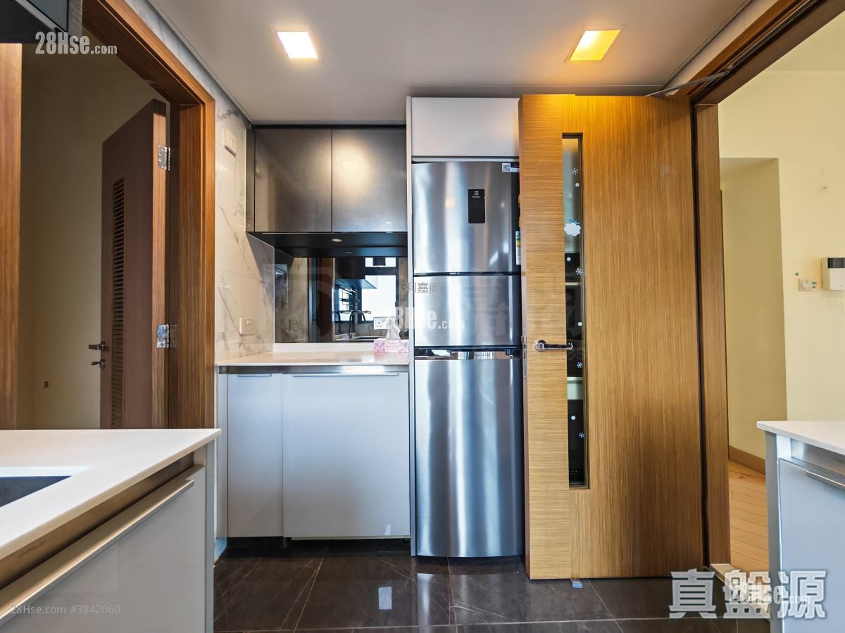 Grand Yoho Sell 3 Bedrooms 777 ft²