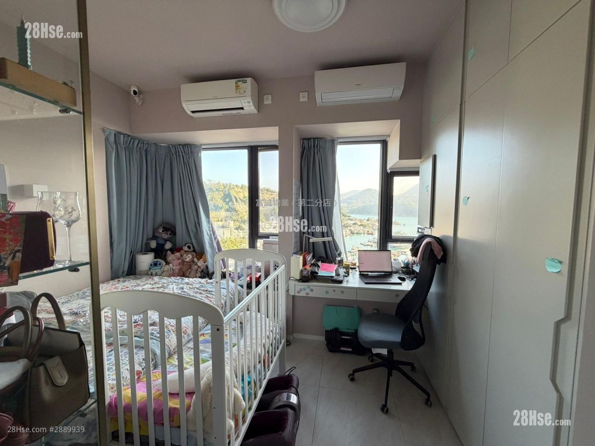 Canaryside Rental 2 Bedrooms , 2 Bathrooms 636 ft²