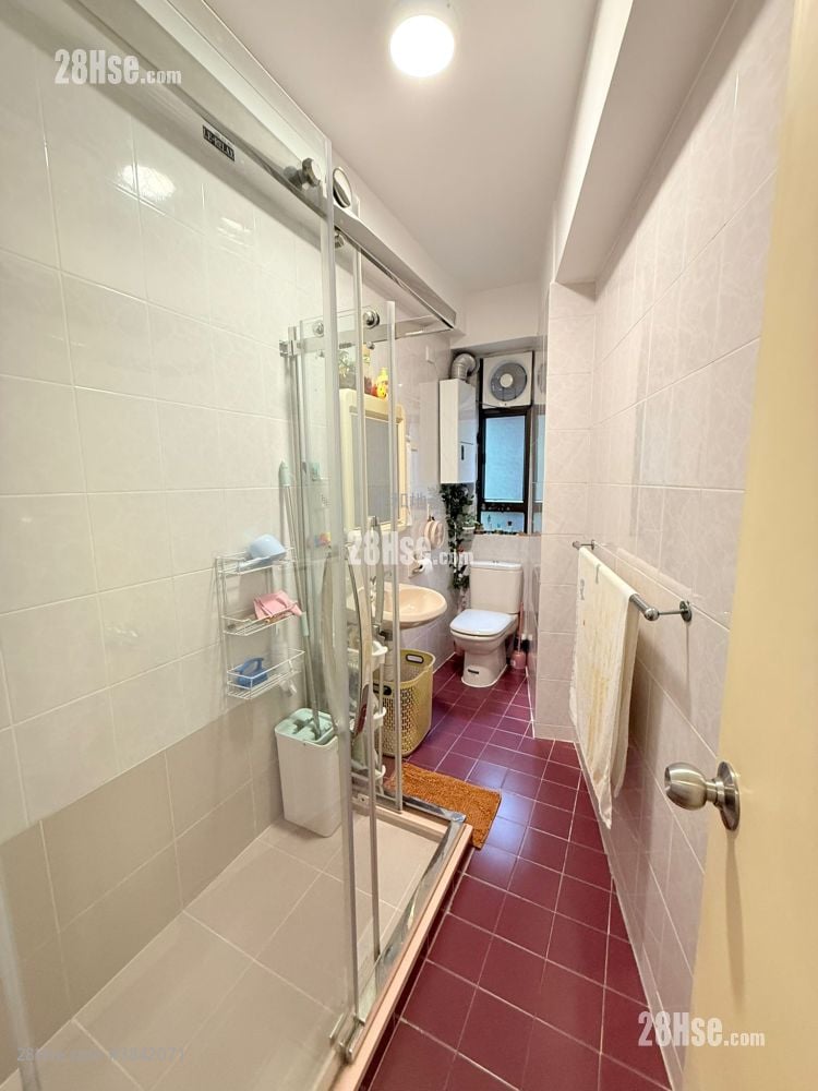 King's Court Sell 3 Bedrooms , 2 Bathrooms 1,060 ft²