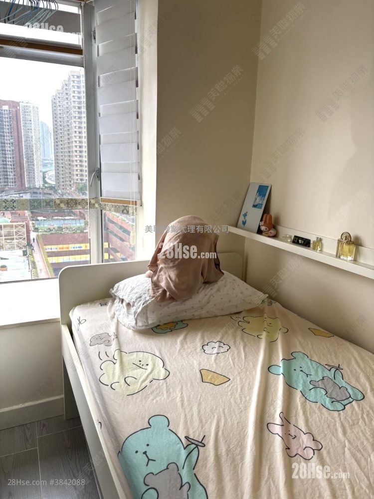 Shatin Centre Sell 2 Bedrooms , 1 Bathroom 288 ft²