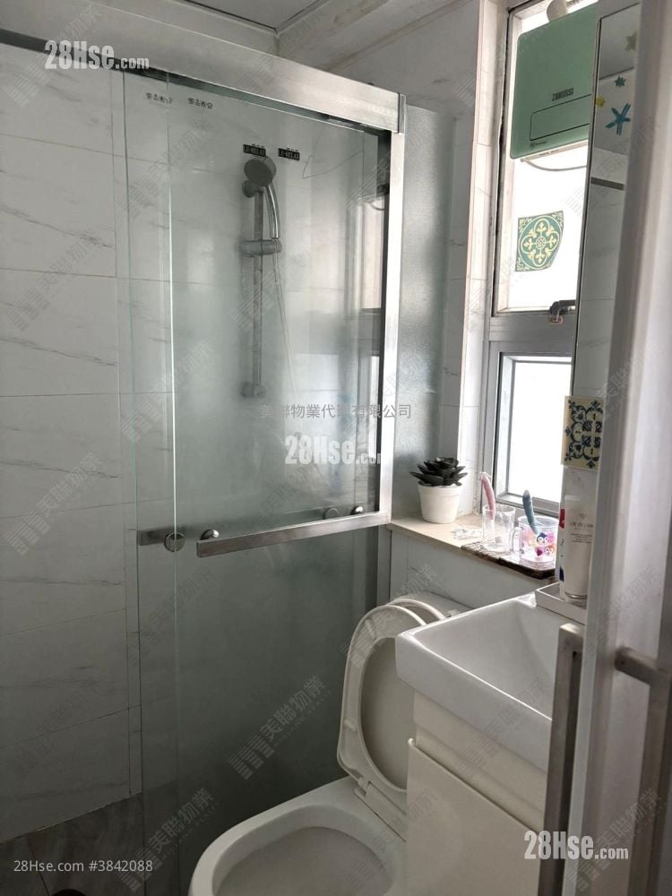 Shatin Centre Sell 2 Bedrooms , 1 Bathroom 288 ft²