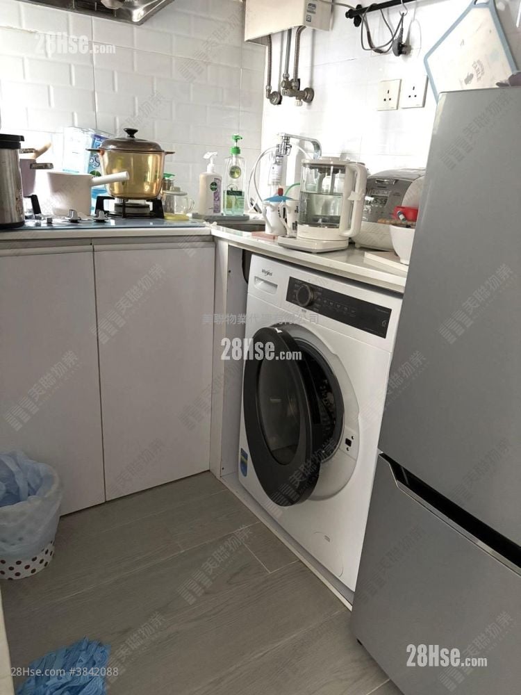 Shatin Centre Sell 2 Bedrooms , 1 Bathroom 288 ft²