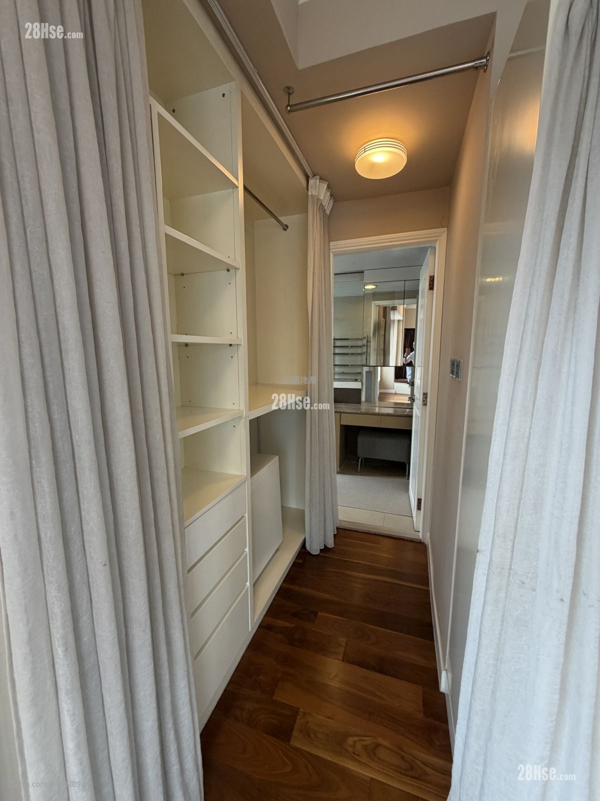University Court Sell 4 Bedrooms , 4 Bathrooms 1,797 ft²