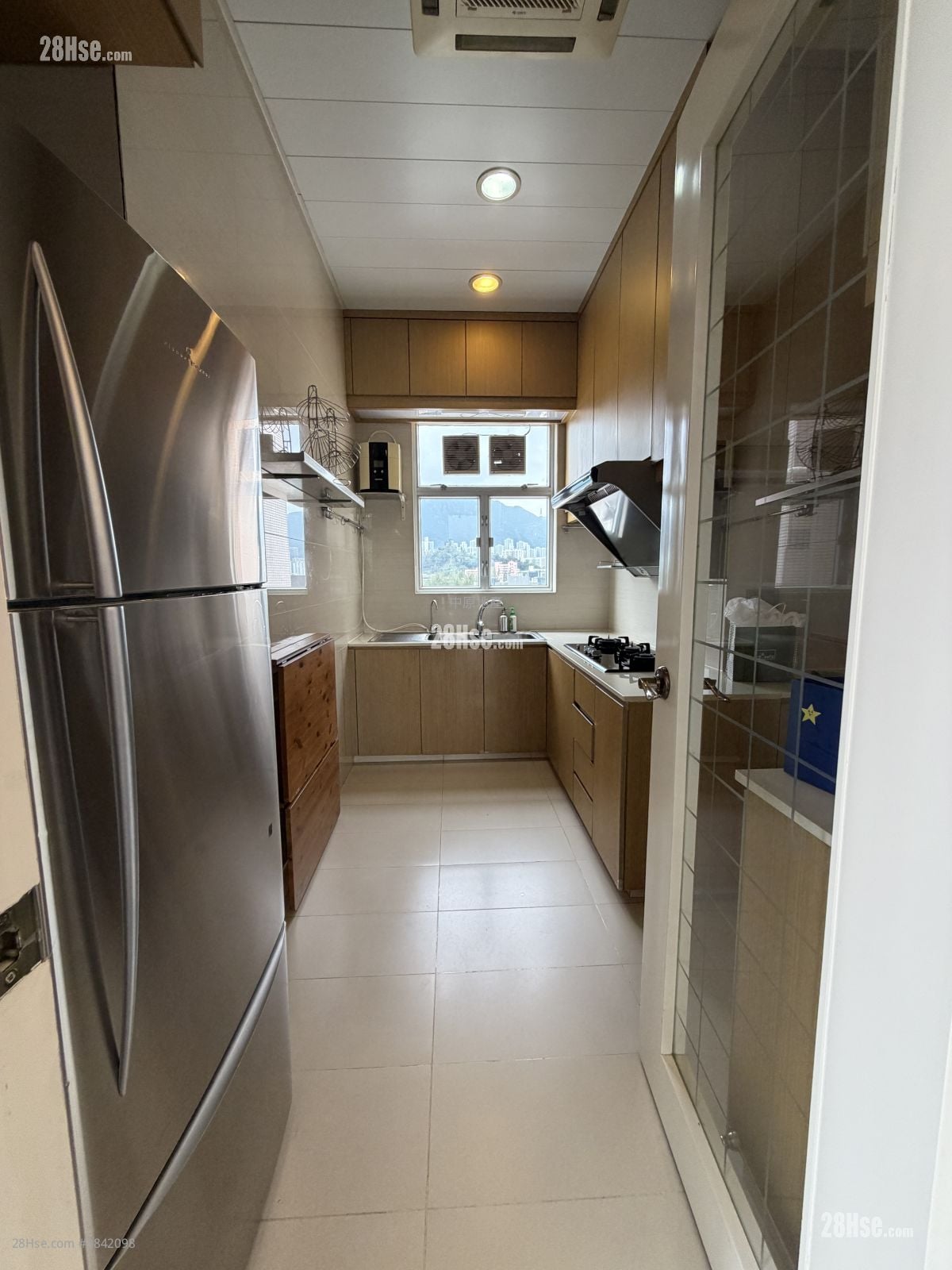 University Court Sell 4 Bedrooms , 4 Bathrooms 1,797 ft²