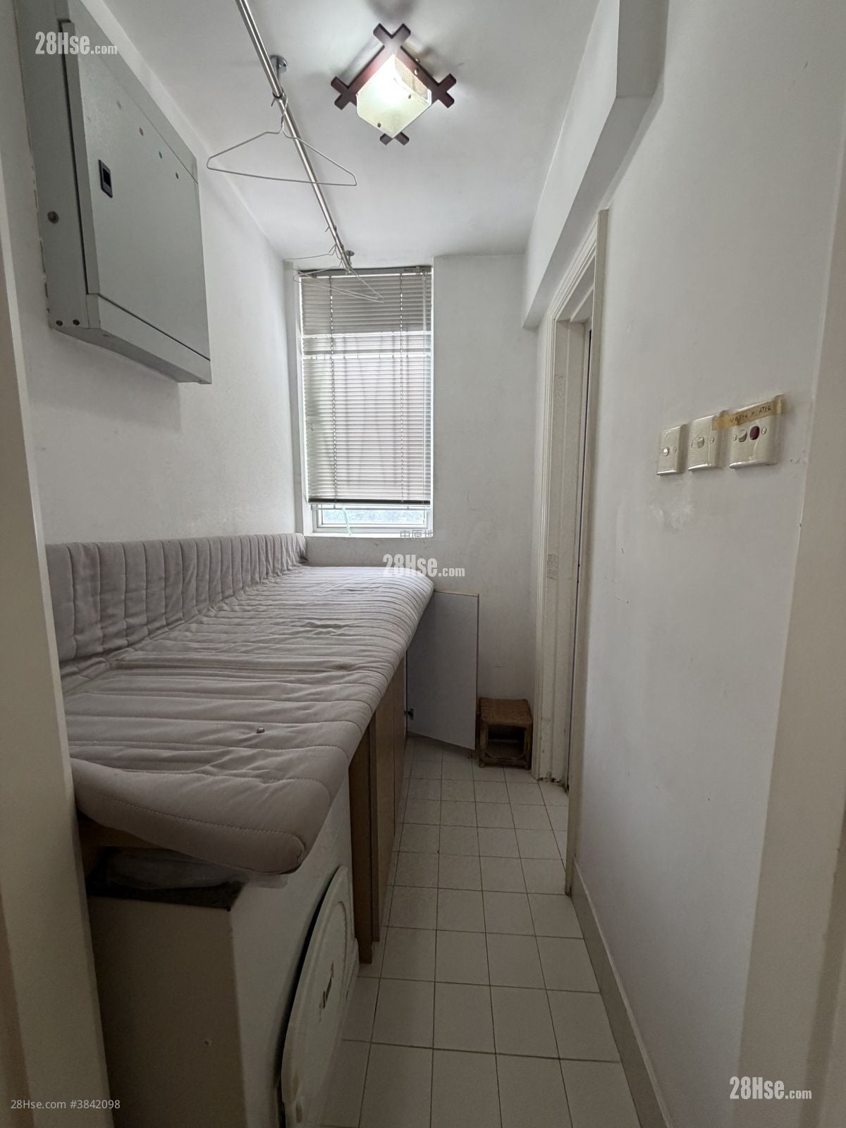 University Court Sell 4 Bedrooms , 4 Bathrooms 1,797 ft²