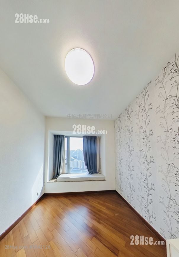master room: The Palazzo Sell 4 Bedrooms , 3 Bathrooms 1,249 ft²