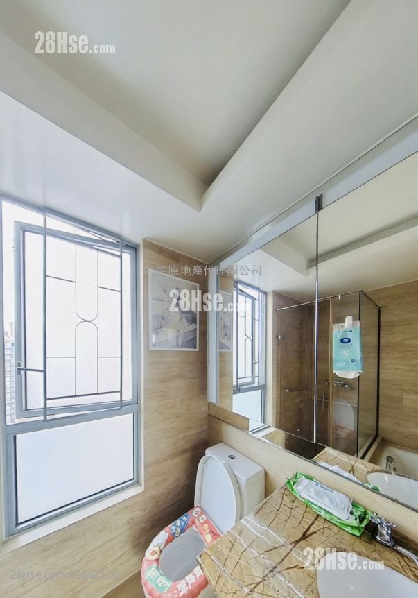 master room: 浴室