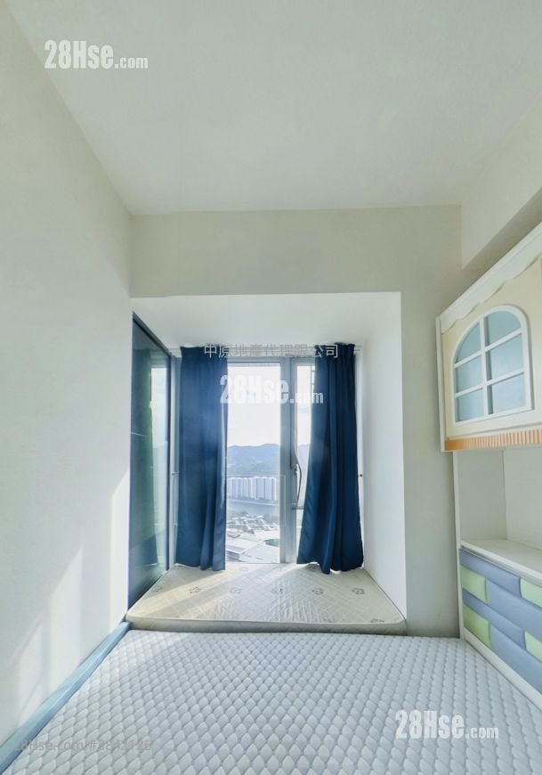 bedroom 2: The Palazzo Sell 4 Bedrooms , 3 Bathrooms 1,249 ft²