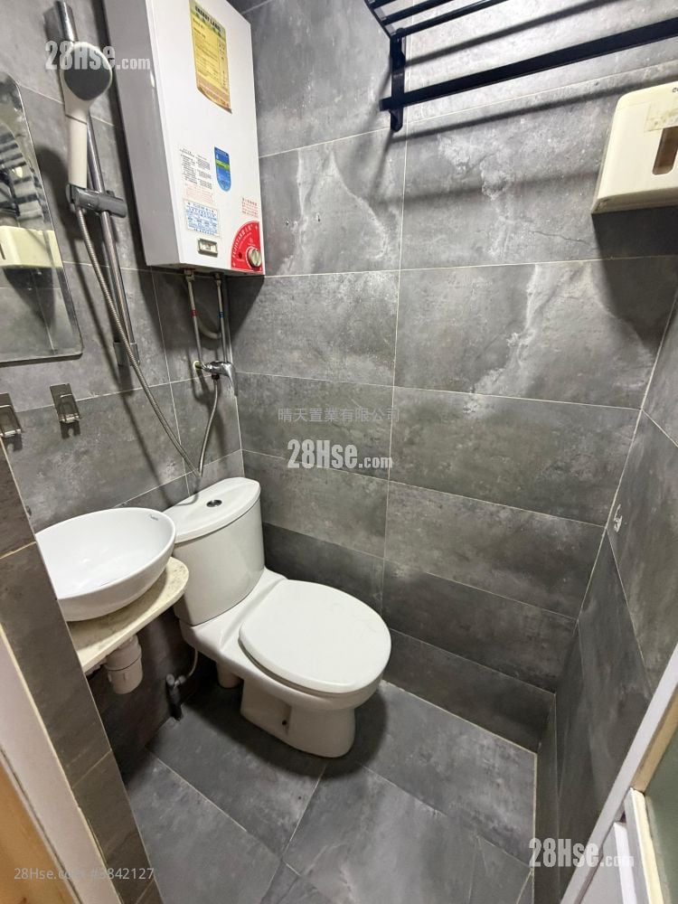 Man Fai Building Rental 1 Bedroom , 1 Bathroom 160 ft²
