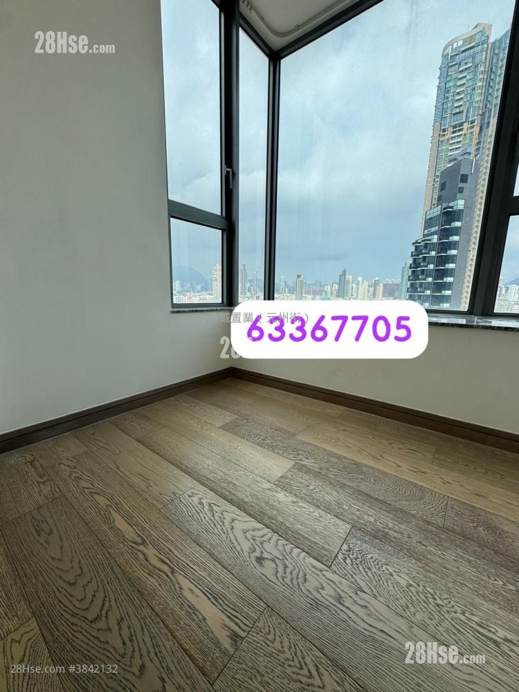 Park One Sell 3 Bedrooms , 1 Bathroom 418 ft²