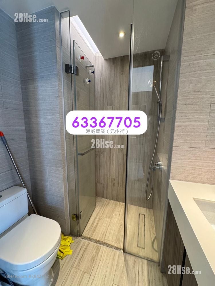 Park One Sell 3 Bedrooms , 1 Bathroom 418 ft²