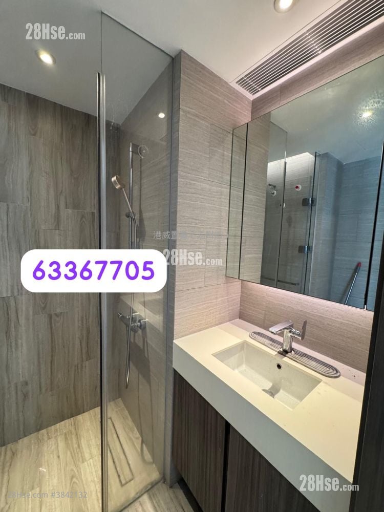 Park One Sell 3 Bedrooms , 1 Bathroom 418 ft²