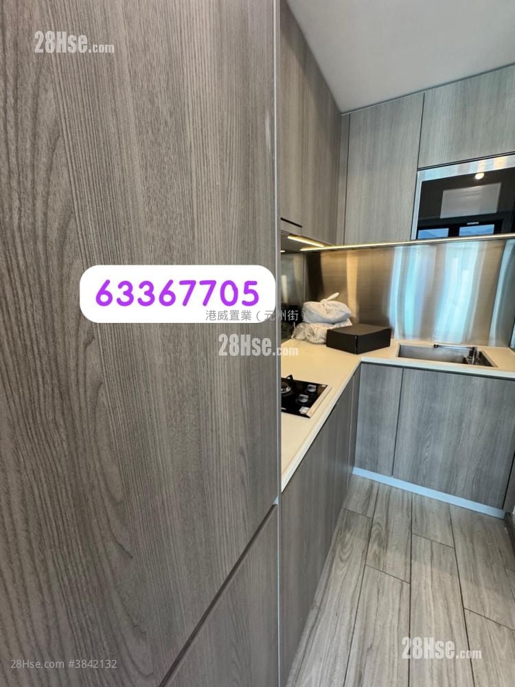 Park One Sell 3 Bedrooms , 1 Bathroom 418 ft²