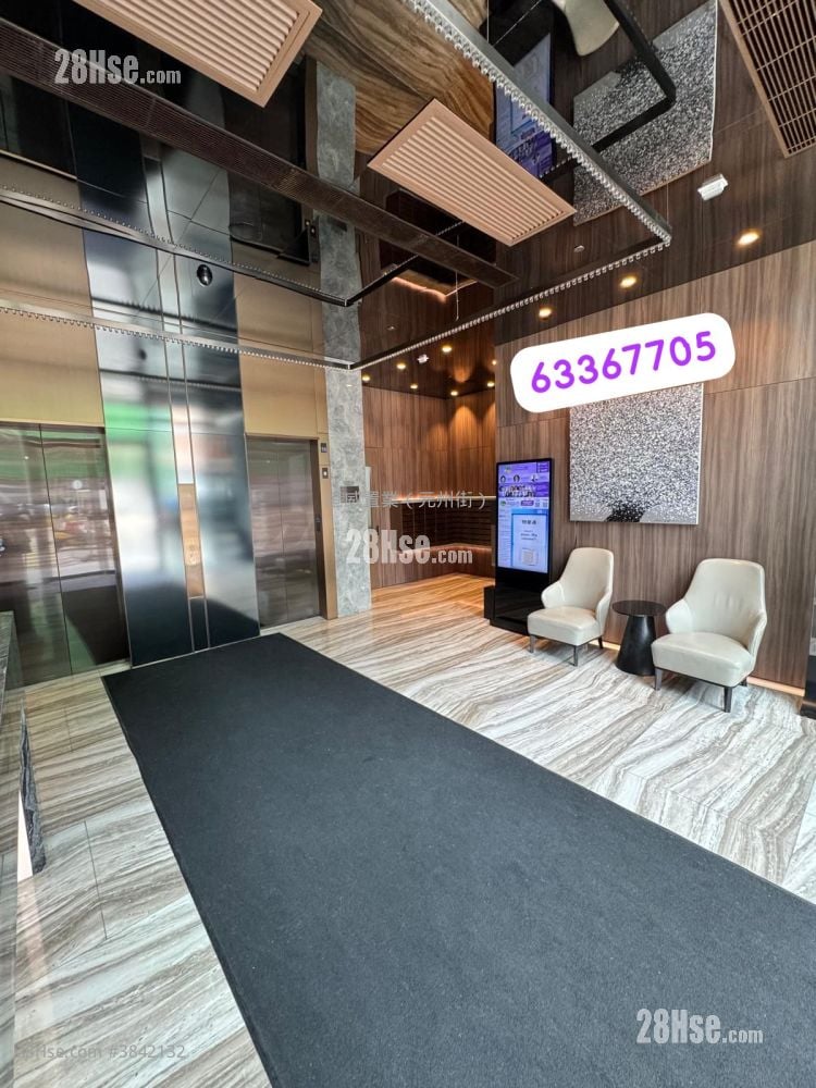 Park One Sell 3 Bedrooms , 1 Bathroom 418 ft²