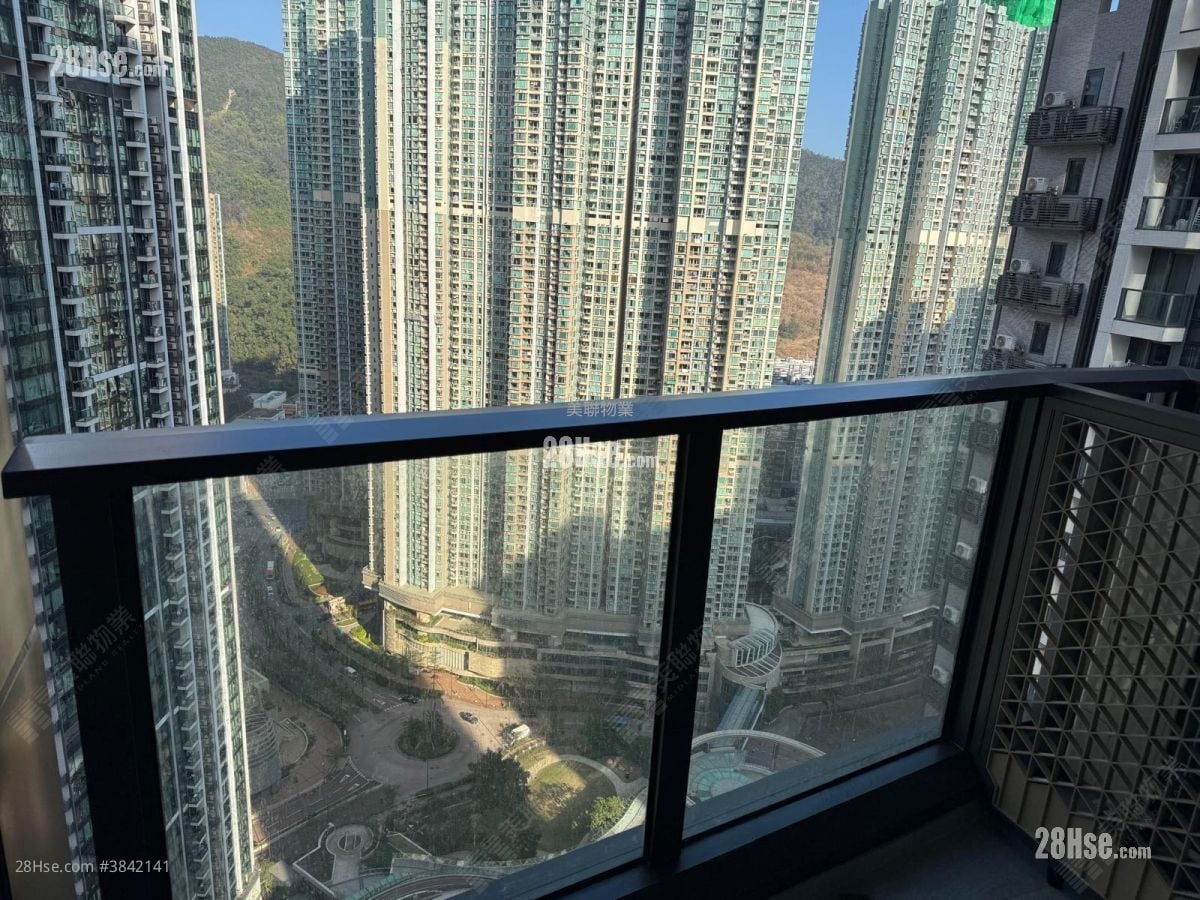 Seasons Place Sell 1 Bedroom 323 ft²