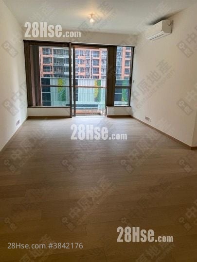 Centra Horizon Sell 3 Bedrooms 1,022 ft²