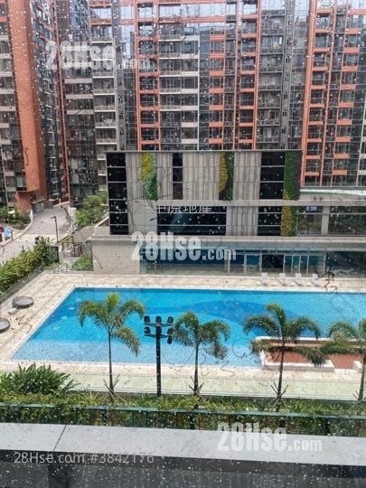 Centra Horizon Sell 3 Bedrooms 1,022 ft²