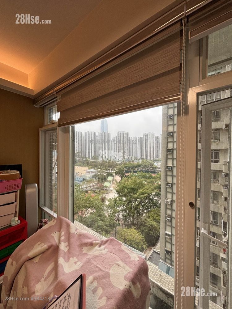 Lei King Wan Sell 3 Bedrooms , 2 Bathrooms 536 ft²