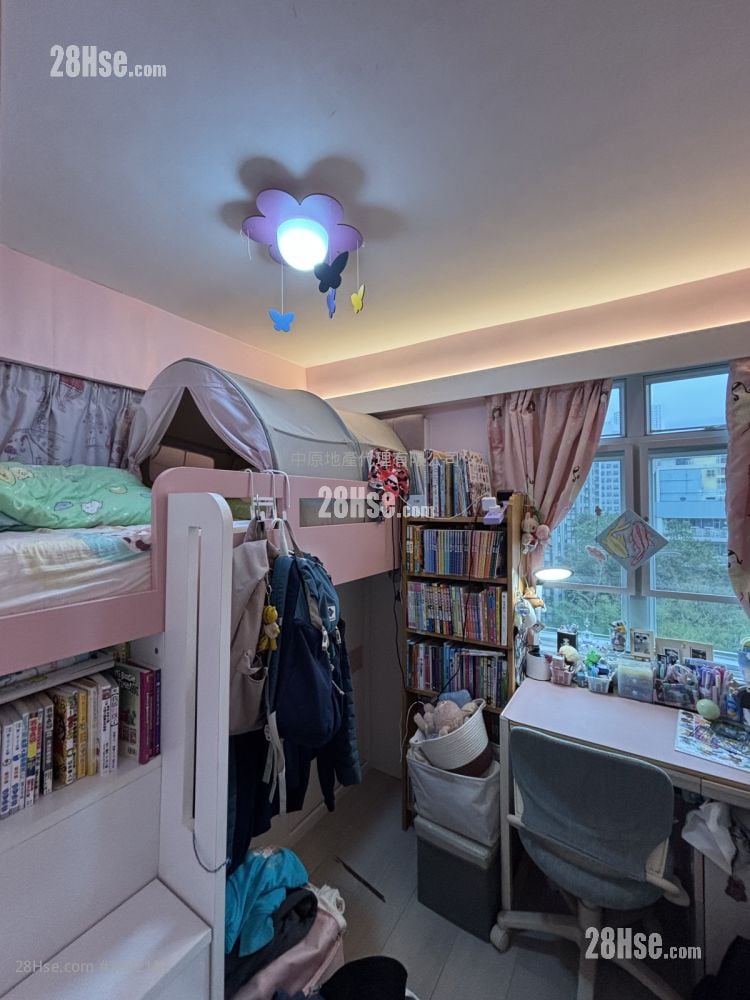 Lei King Wan Sell 3 Bedrooms , 2 Bathrooms 536 ft²