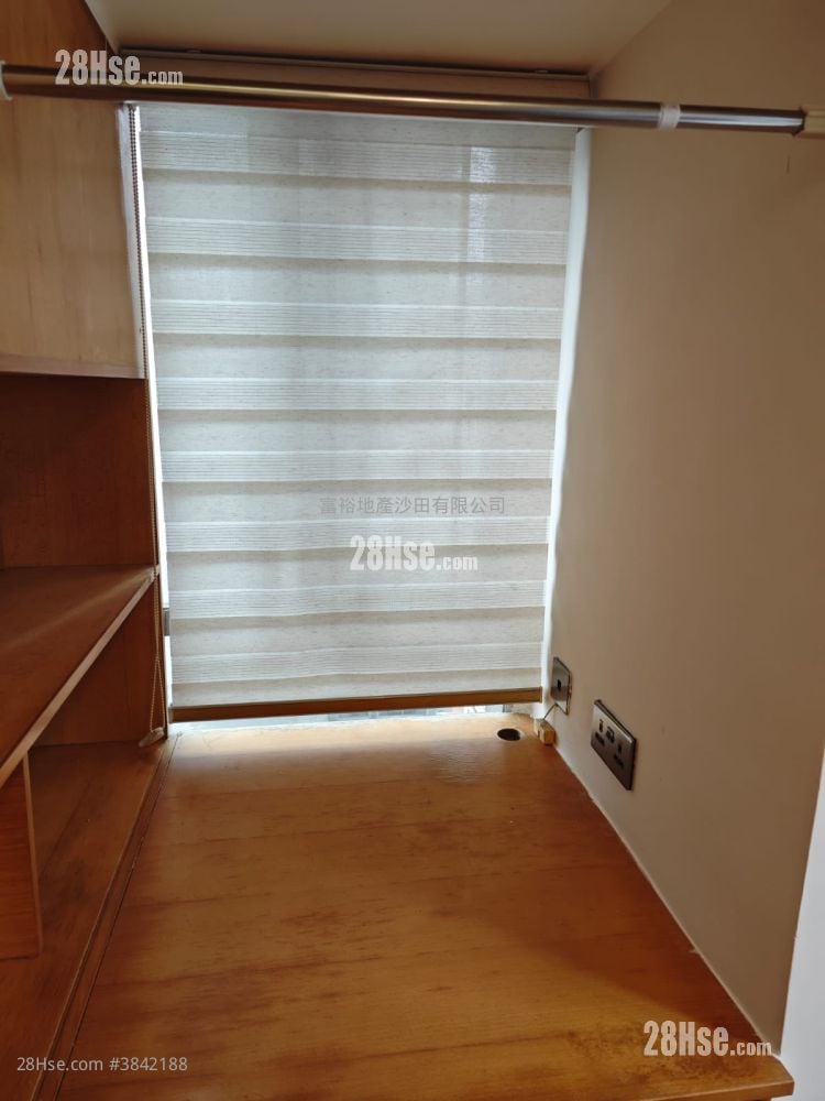Golden Lion Garden Rental 1 Bedroom , 1 Bathroom 282 ft²