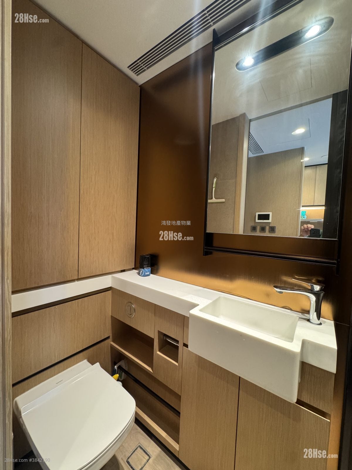 Cetus Square Mile Rental Studio , 1 Bathroom 193 ft²