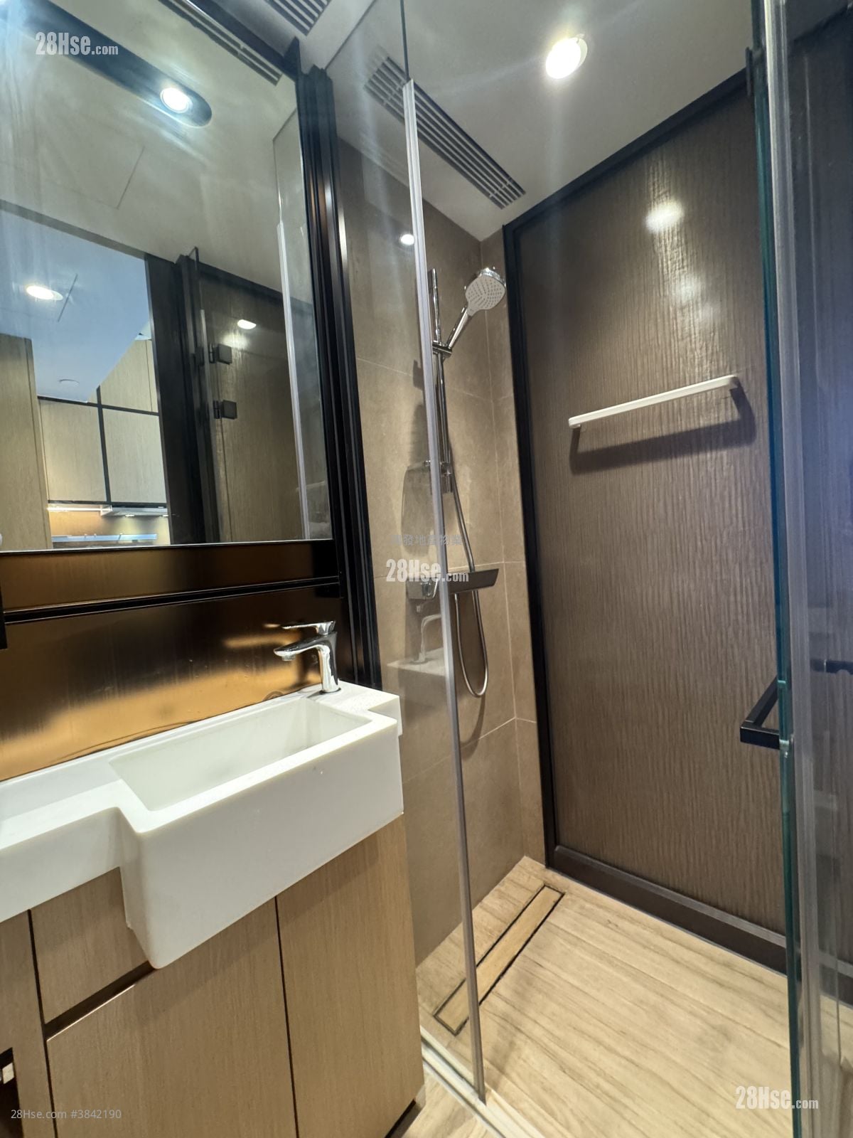 Cetus Square Mile Rental Studio , 1 Bathroom 193 ft²